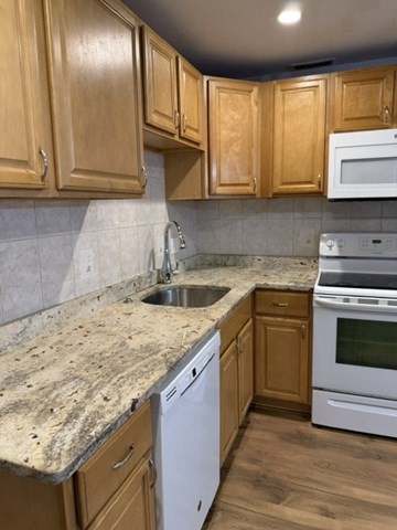 41 Spencer Road, Unit 32G Boxborough, MA 01719 - Photo 3 of 9 Gallery Image 3