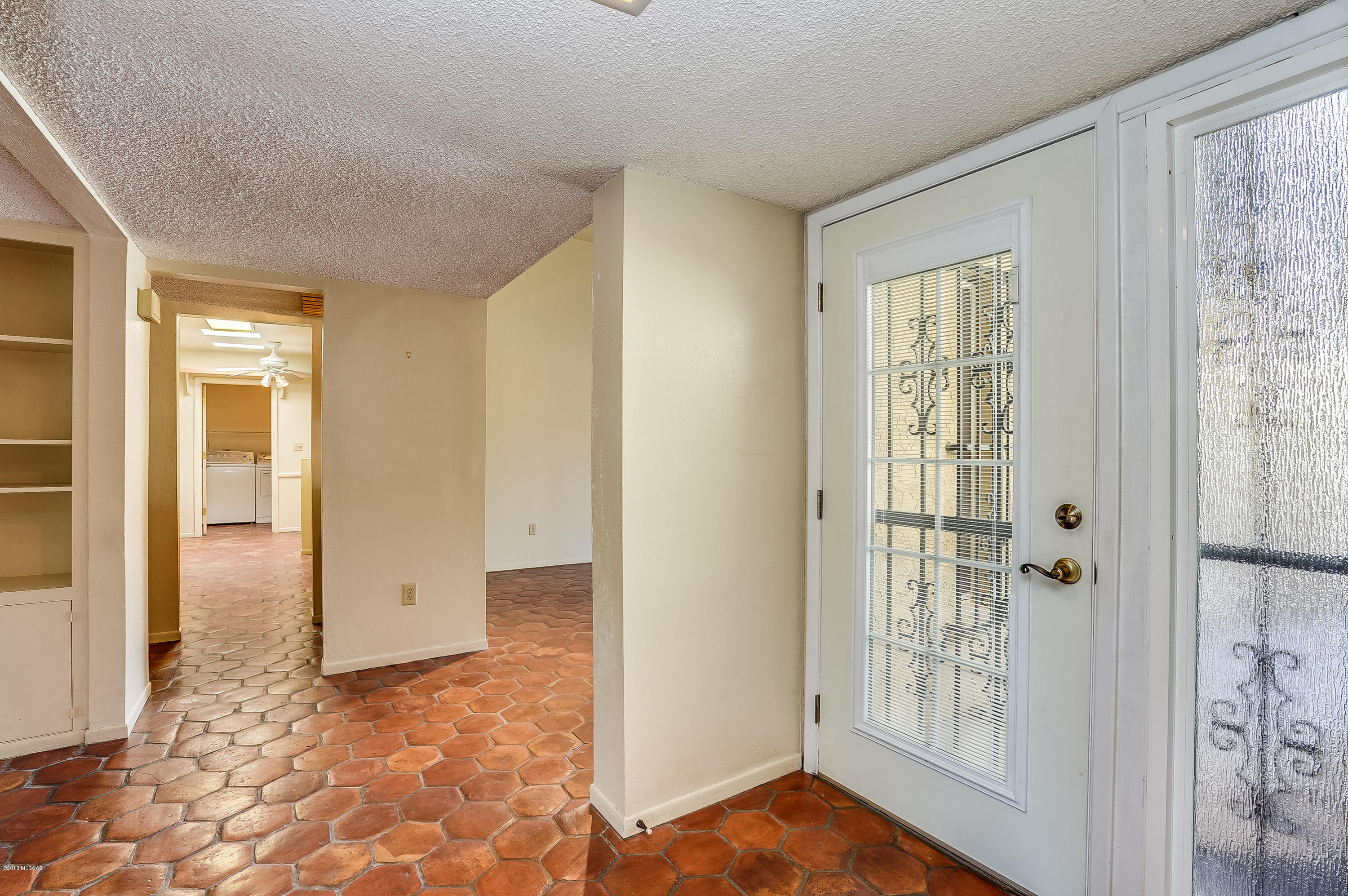 3444 North Eagle Road Tucson, AZ 85750 - Photo 4 of 37 Gallery Image 4