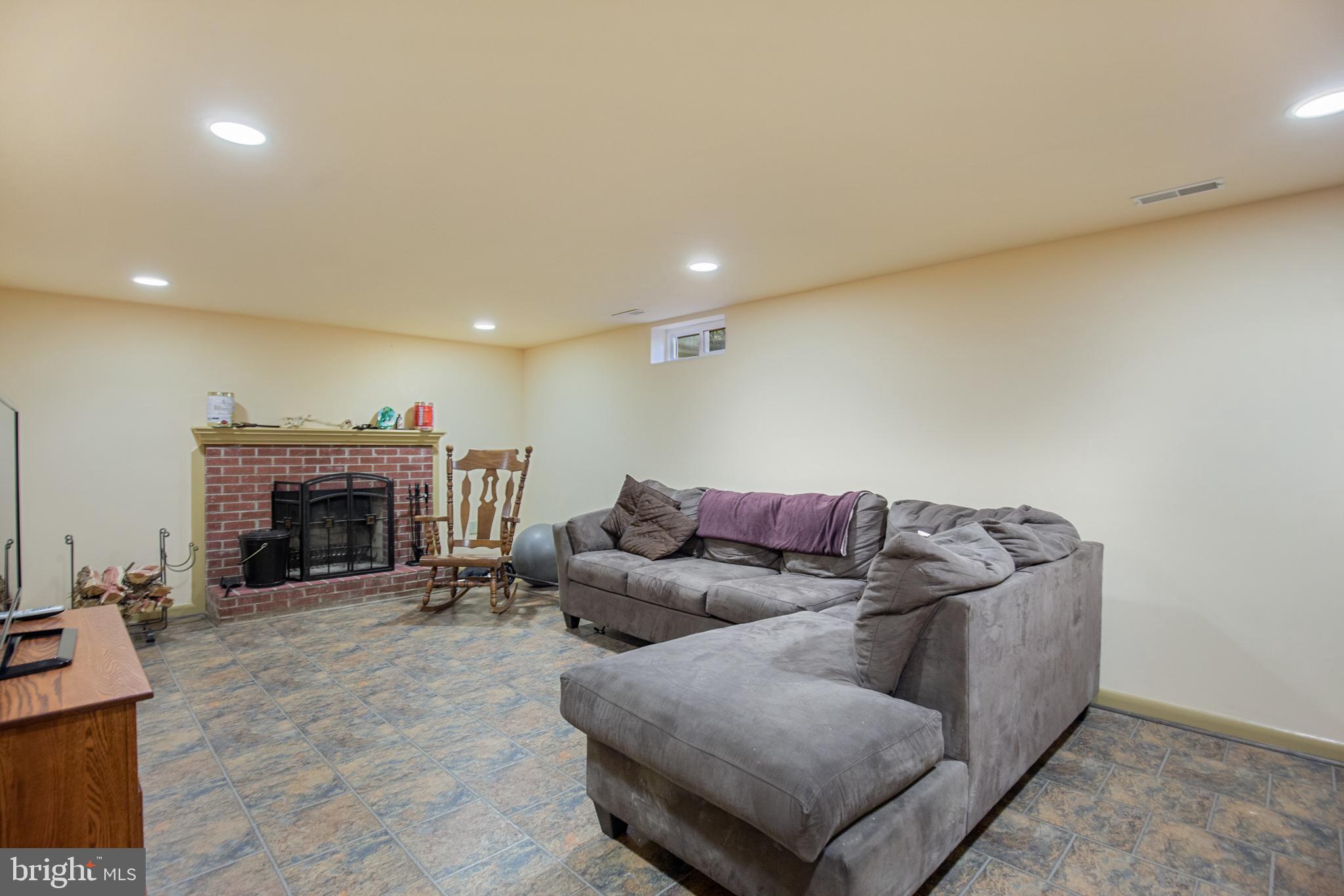 6285 Ripley Road La Plata, MD 20646 - Photo 18 of 31 Gallery Image 18