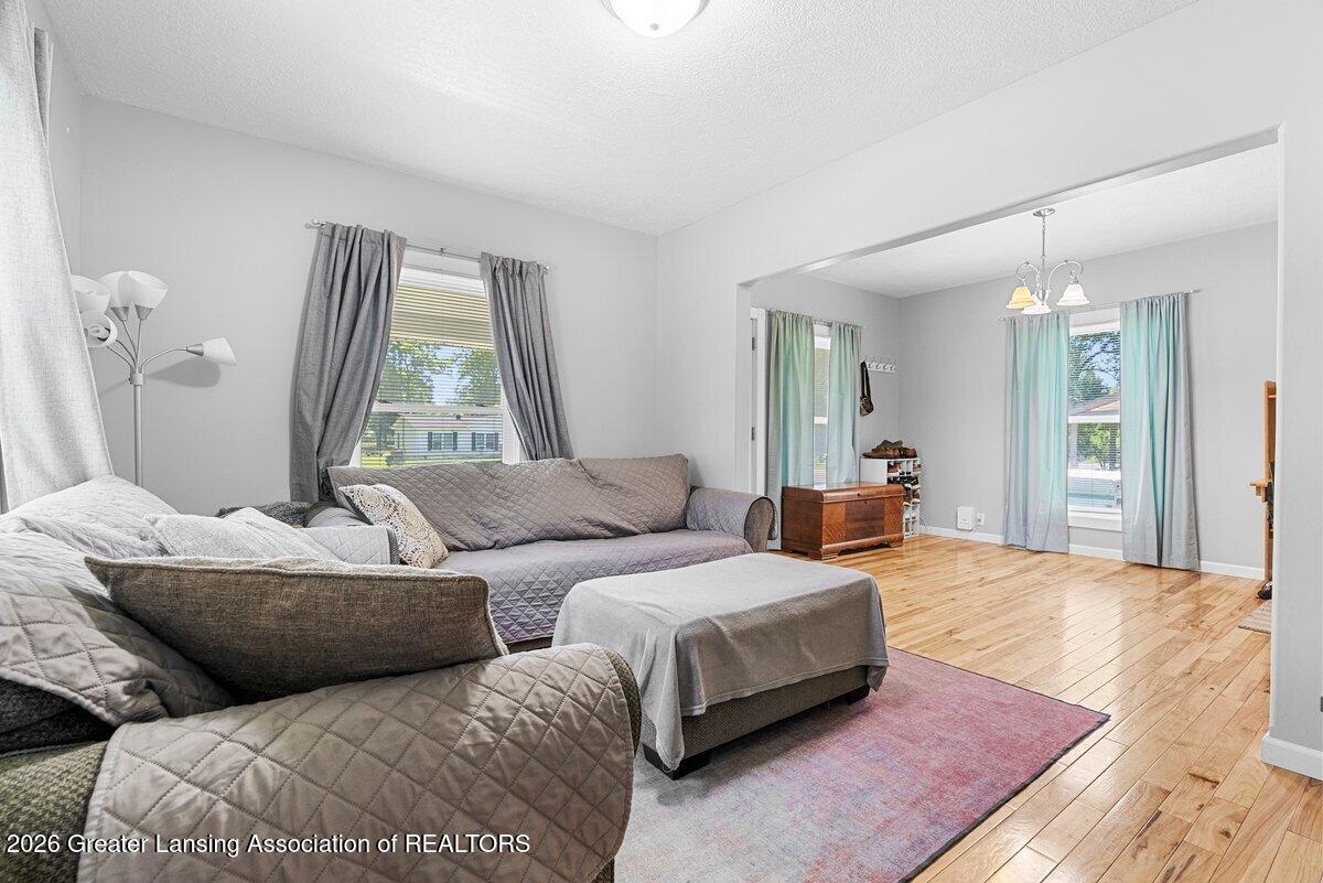 1332 West Valley Road Lansing, MI 48906 - Photo 7 of 33 Media Jett - 12 (1)