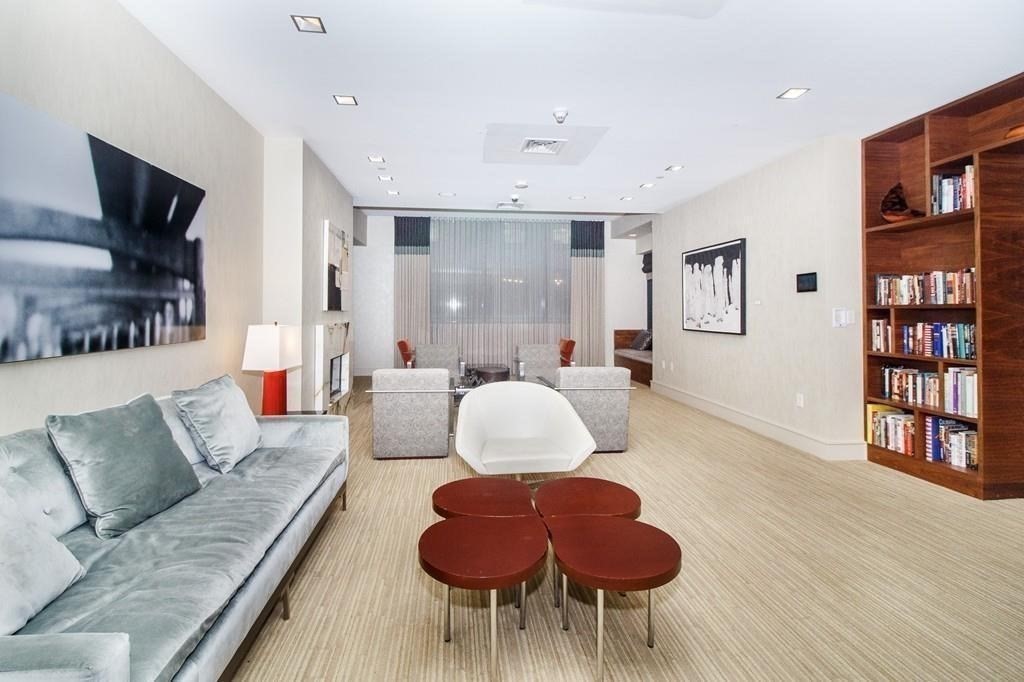 45 Province Street, Unit U1508 Boston, MA 02108 - Photo 18 of 21