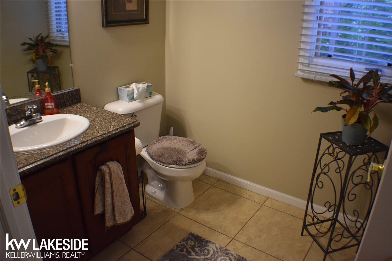 47115 Gloede Road Macomb, MI 48044 - Photo 35 of 49 31388416-35.JPG