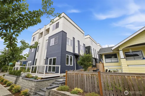 $715,000 | 5904 42nd Avenue Southwest, Seattle, WA 98136