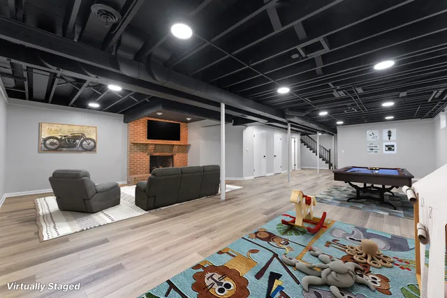 $629,000 | 153 Grove Avenue, Glen Ellyn, IL 60137