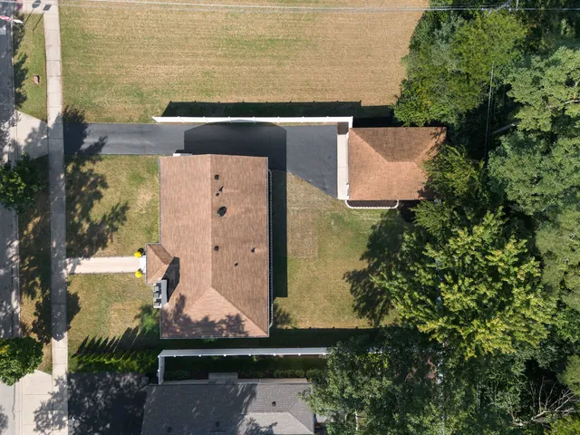 $629,000 | 153 Grove Avenue, Glen Ellyn, IL 60137