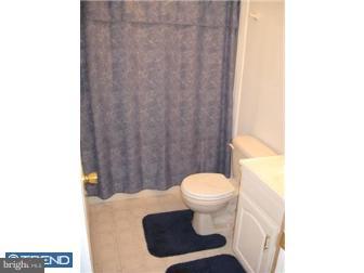 24 Harp Road Levittown, PA 19056 - Photo 10 of 12 Bathroom