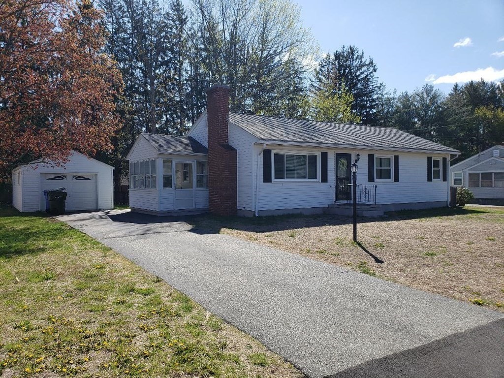 126 Bulat Drive Springfield, MA 01129 - Photo 3 of 27