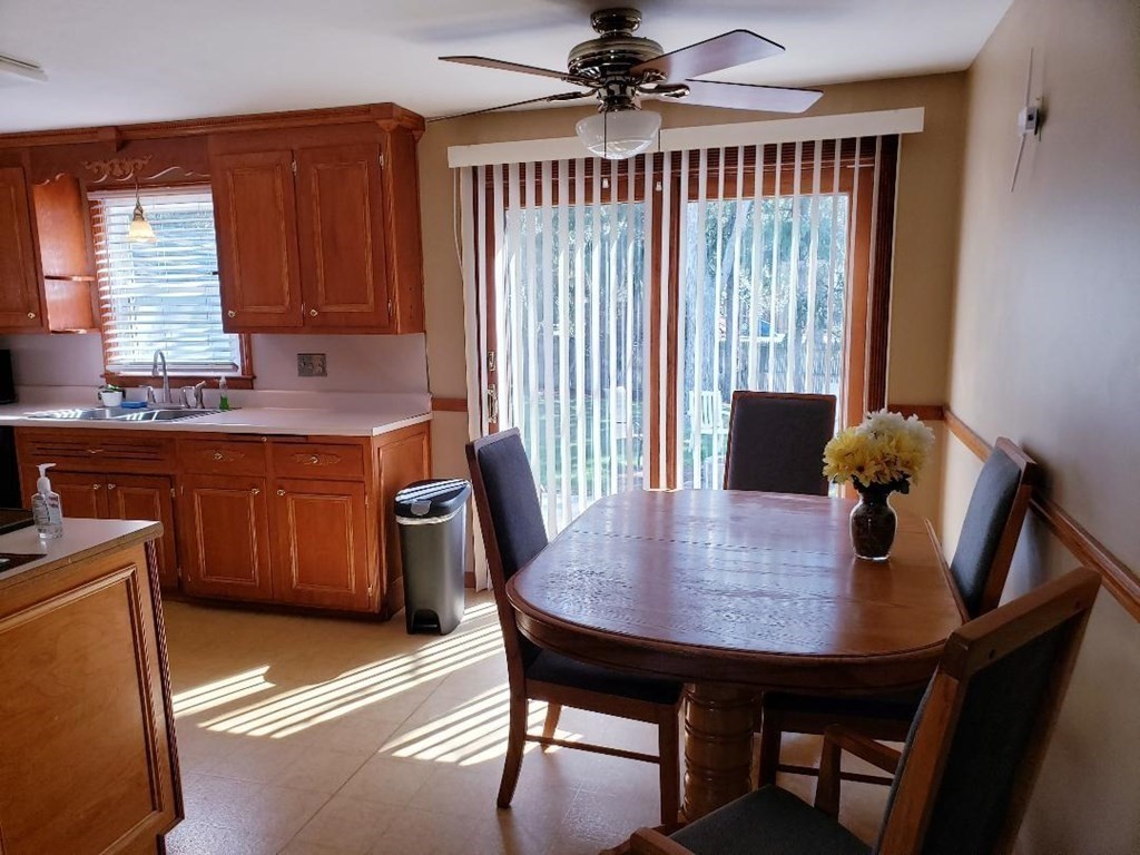 126 Bulat Drive Springfield, MA 01129 - Photo 7 of 27