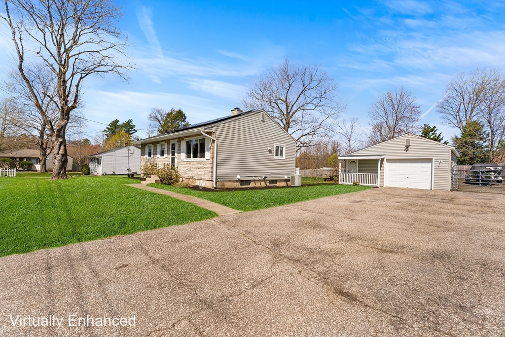 64 Rochford Circle Springfield, MA 01128 - Photo 35 of 36