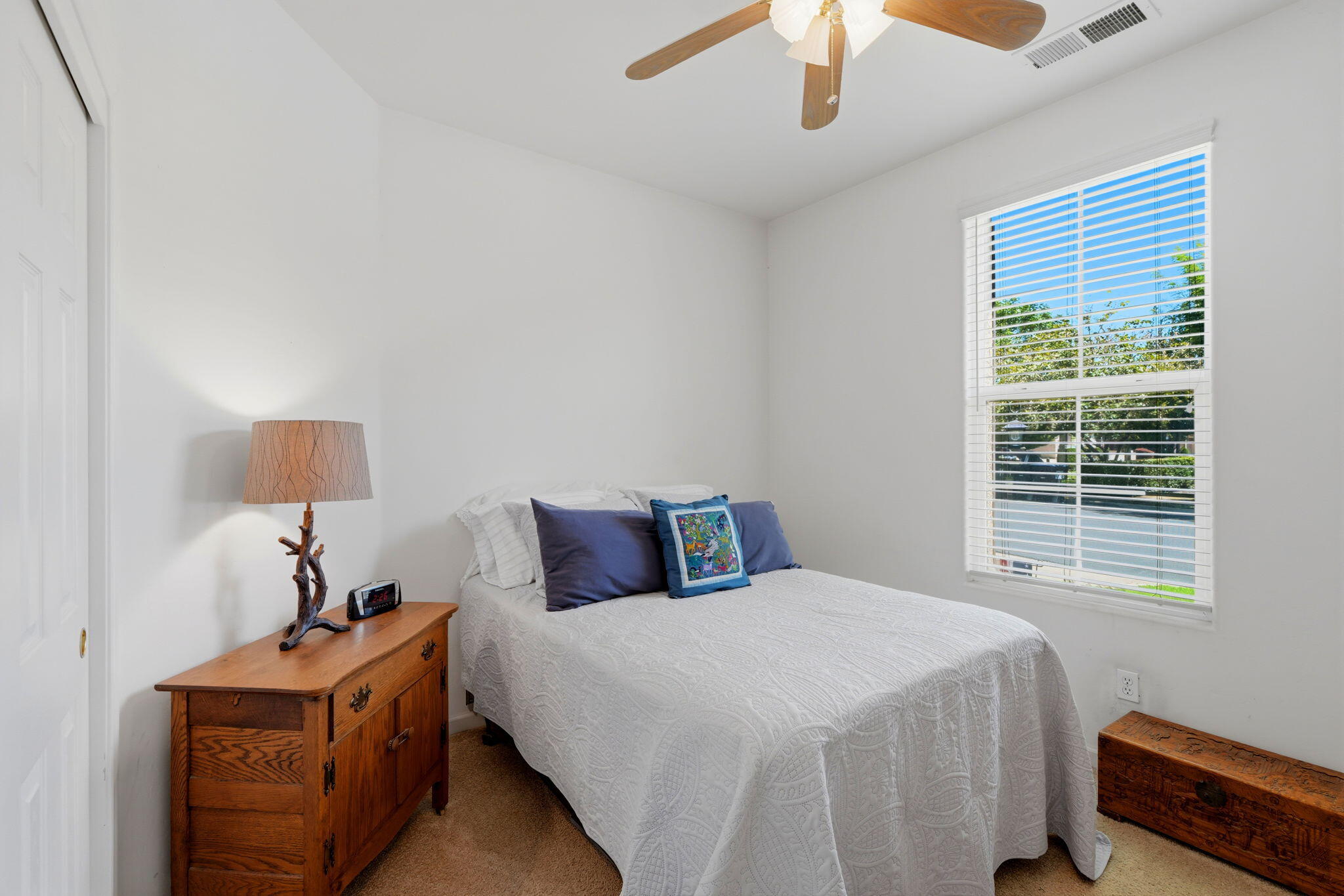 5102 West Fiano Avenue Visalia, CA 93291 - Photo 20 of 28 20-5102_W_Fiano_Ave_019