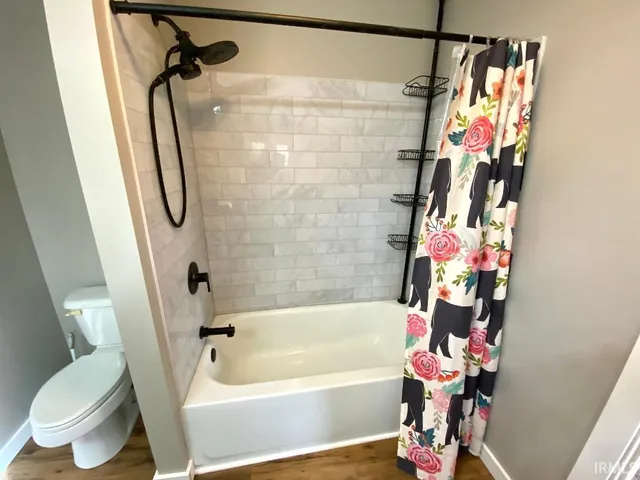 $464,500 | 1789 West 400th Road North, Worthington, IN 47471