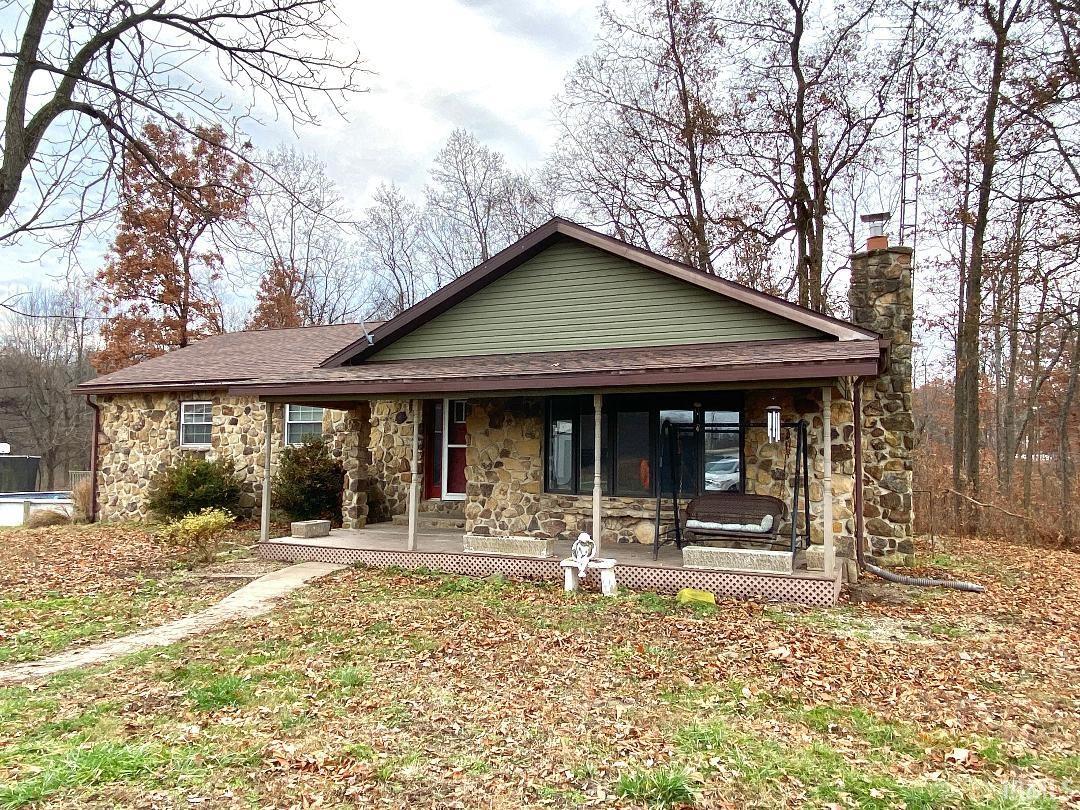 1789 West 400th Road North Worthington, IN 47471 - Photo 2 of 36