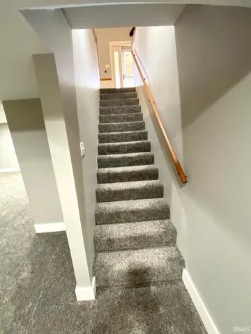 $464,500 | 1789 West 400th Road North, Worthington, IN 47471