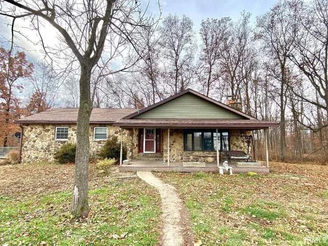 $464,500 | 1789 West 400th Road North, Worthington, IN 47471