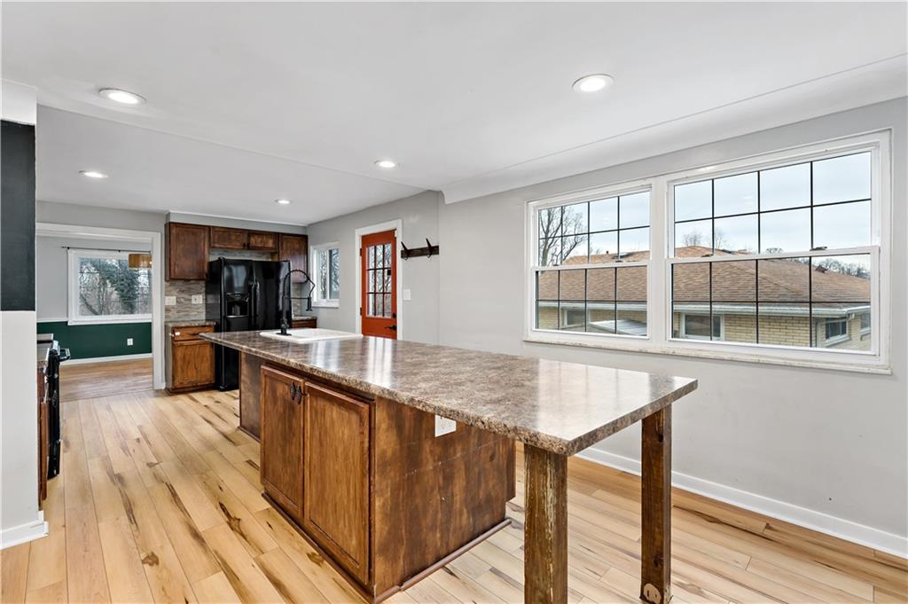 502 Center Road Monroeville, PA 15146 - Photo 8 of 38 Gallery Image 8
