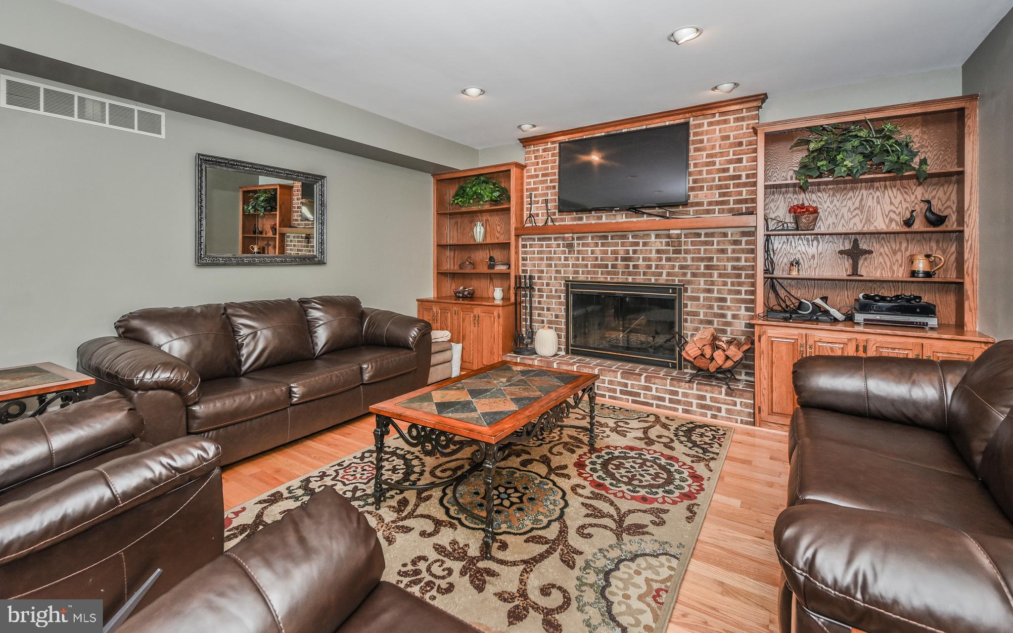 1005 Stonebridge Road Lower Gwynedd, PA 19002 - Photo 20 of 47 Family Room