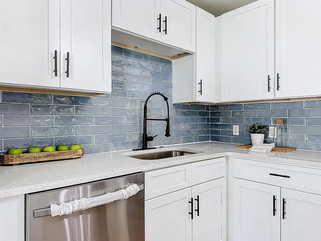 $635,000 | 3223 North Orange Avenue, Orlando, FL 32803