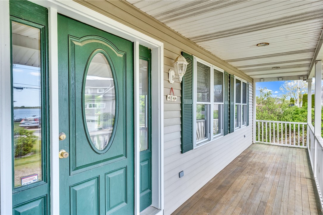 84 East Shore Road Narragansett, RI 02882 - Photo 6 of 37