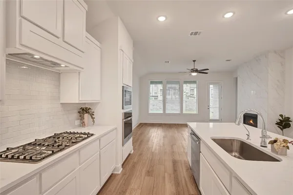 $2,750 | 6027 Churchill Spgs Lane, Fulshear, TX 77441