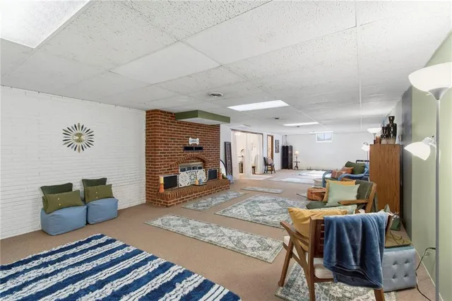 $319,000 | 507 North Main Street, Higginsville, MO 64037