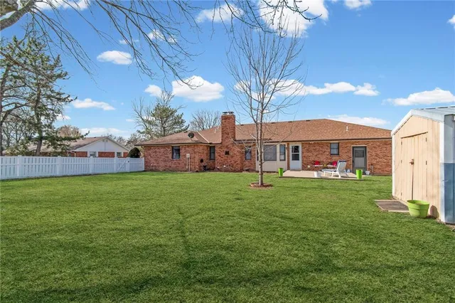 $319,000 | 507 North Main Street, Higginsville, MO 64037