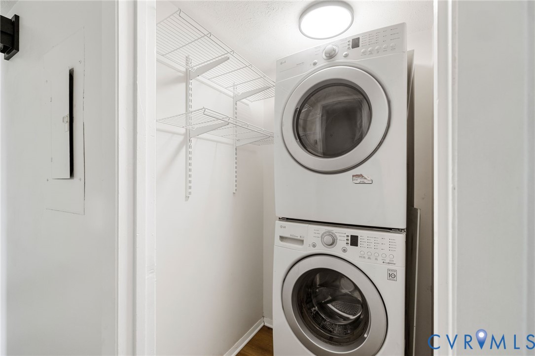 1501 Largo Road, Unit 301 Henrico, VA 23238 - Photo 21 of 40 a view of a hallway with washer and dryer