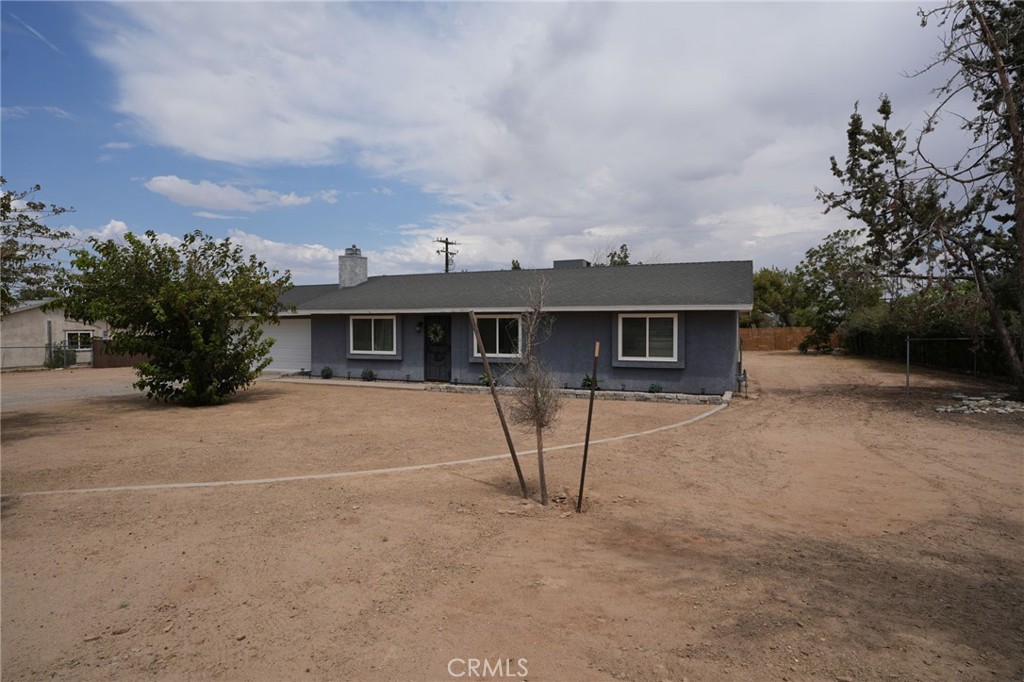 11385 Shahaptain Road Hesperia, CA 92345 - Photo 4 of 35 Gallery Image 4