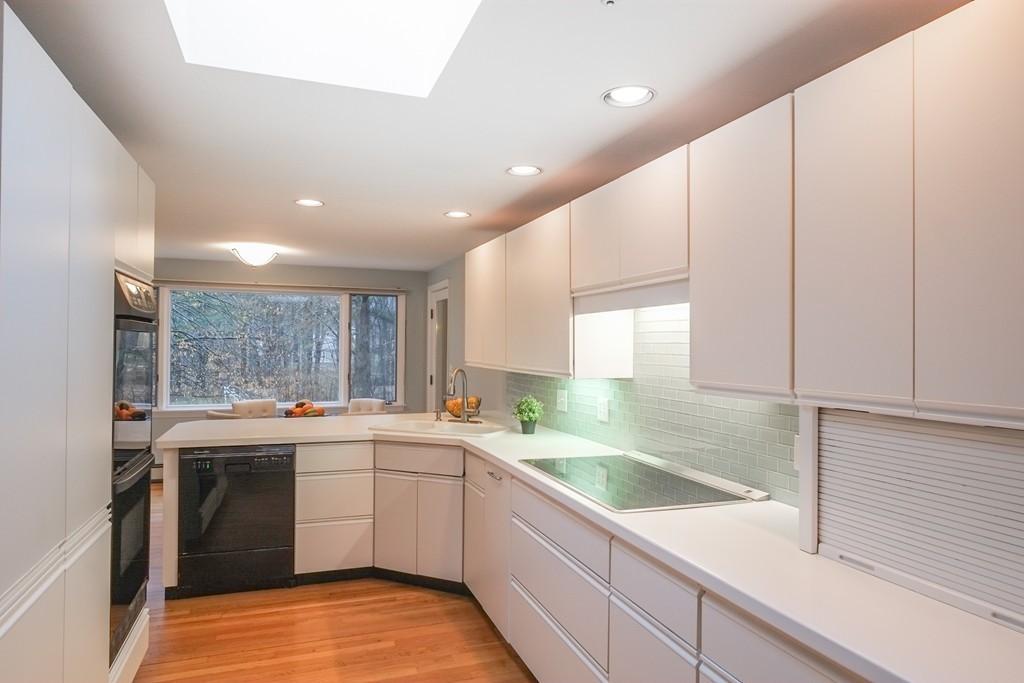 12 Kelsey Road Wayland, MA 01778 - Photo 3 of 30 Gallery Image 3