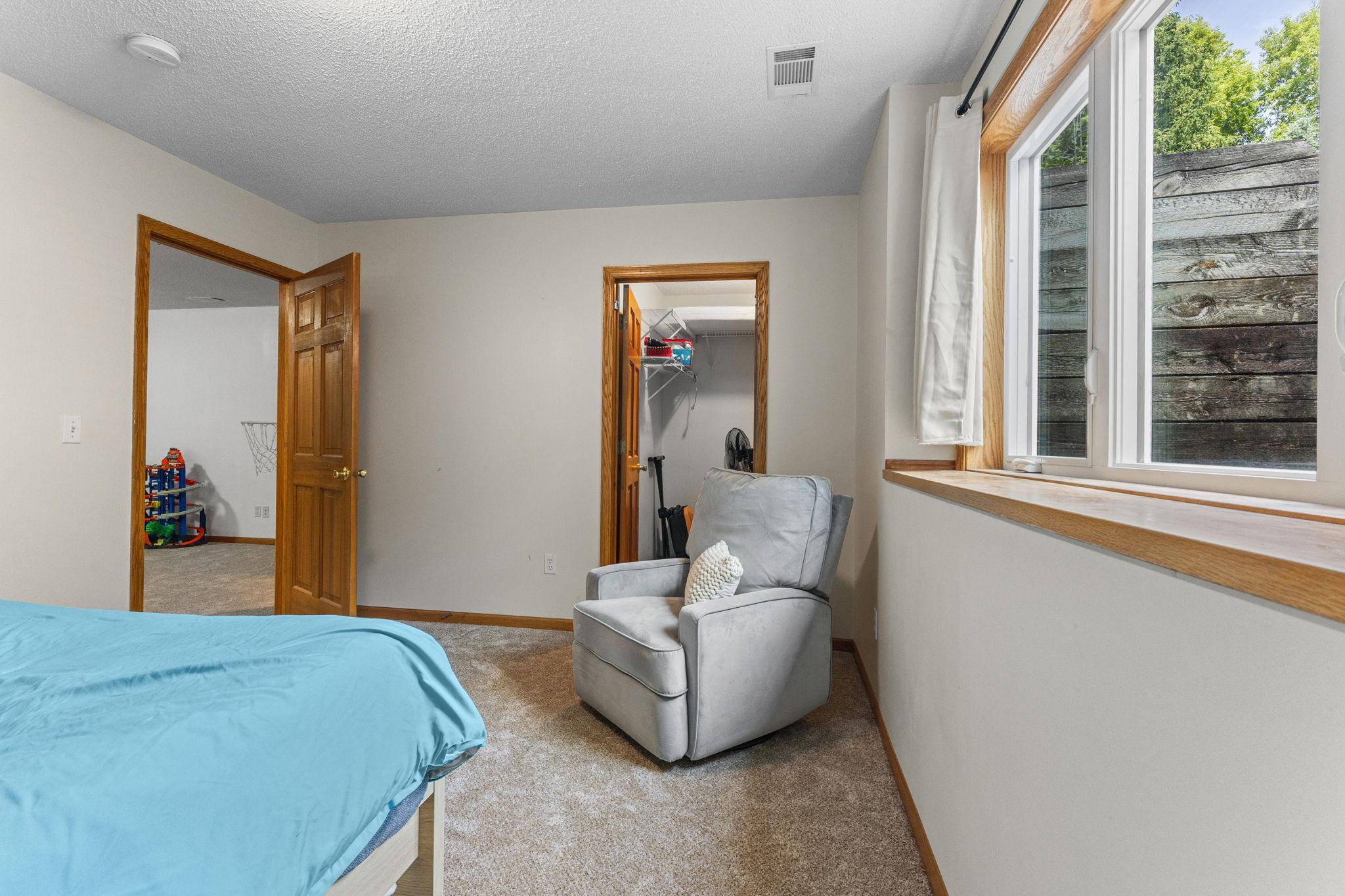 1132 Falls Circle Chaska, MN 55318 - Photo 28 of 32