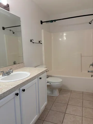 $1,700 | 3245 Reeves Drive, Melvindale, MI 48122