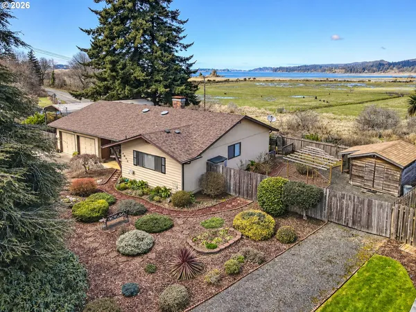 $465,000 | 1605 Applewood Drive, Coos Bay, OR 97420