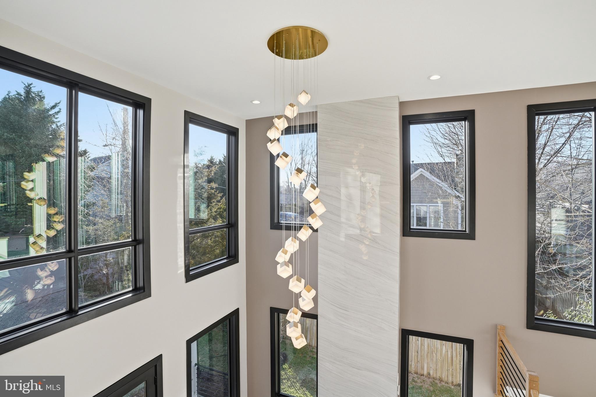 1805 Franklin Avenue McLean, VA 22101 - Photo 39 of 96 a bathroom with a mirror and a shower