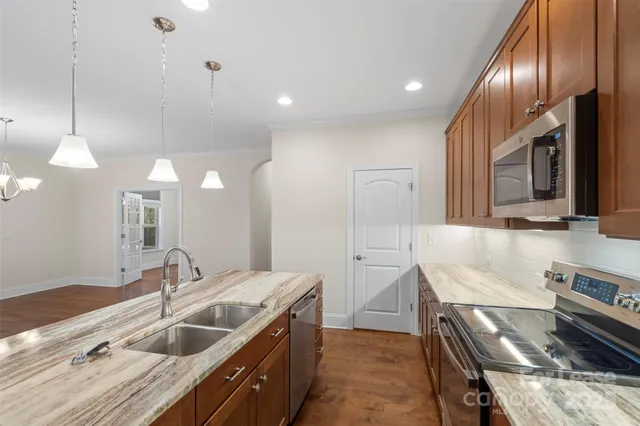 $2,795 | 3018 Portico Place, Tega Cay, SC 29708