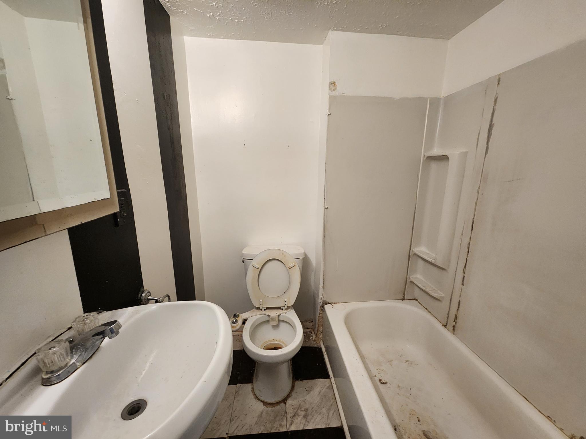 328 North Paca Street Baltimore, MD 21201 - Photo 13 of 32