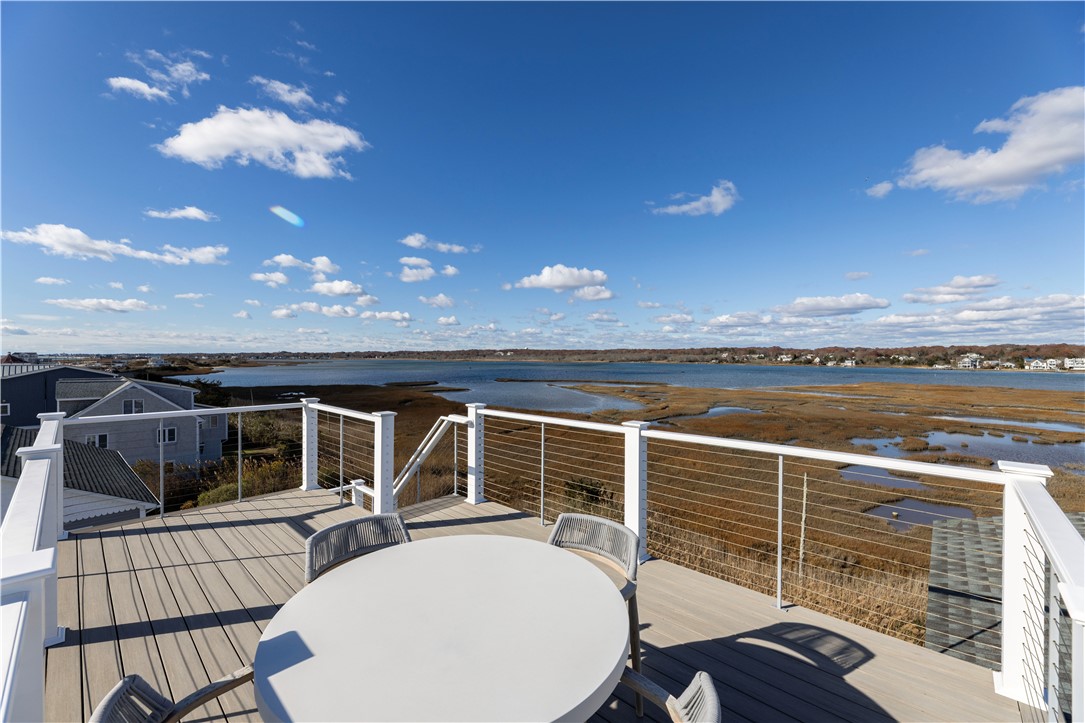 408 Atlantic Avenue Westerly, RI 02891 - Photo 10 of 36