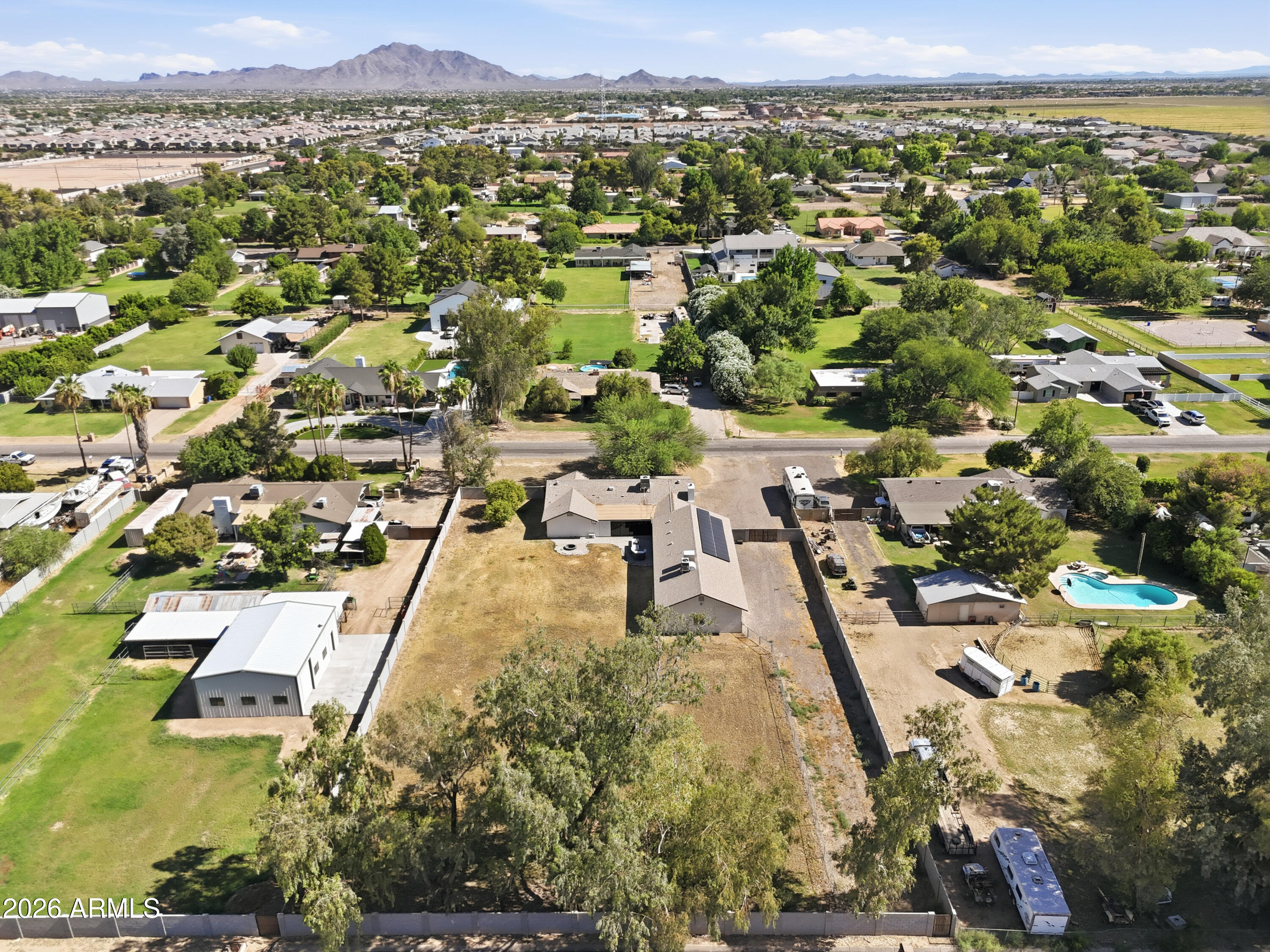 2266 East Willis Road Gilbert, AZ 85297 - Photo 28 of 95