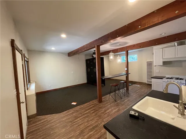 $1,300 | 350 Highway 173, Lake Arrowhead, CA 92352