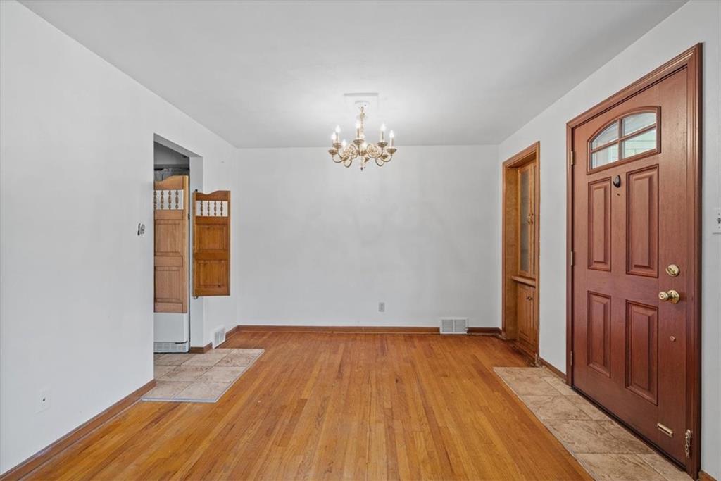 1525 Powers Run Road Pittsburgh, PA 15238 - Photo 10 of 38 Gallery Image 10