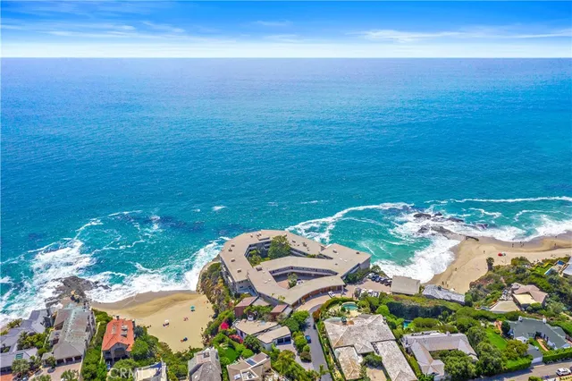 $10,995 | 31561 Table Rock Drive, Unit 208, Laguna Beach, CA 92651
