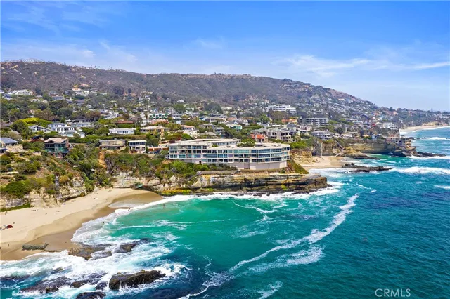 $10,995 | 31561 Table Rock Drive, Unit 208, Laguna Beach, CA 92651