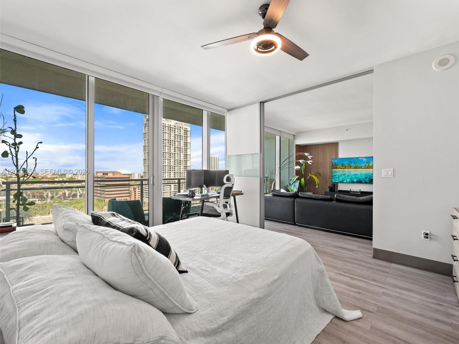 92 Southwest 3rd Street, Unit 1607 Miami, FL 33130 - Photo 6 of 25