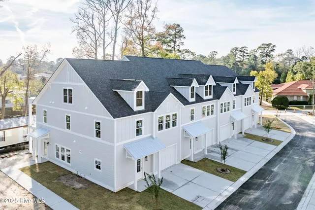 $3,200 | 112 Seagate Place, Wilmington, NC 28403