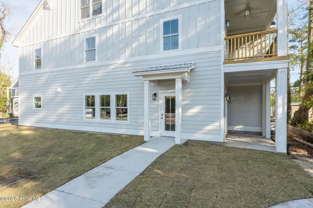 $3,200 | 112 Seagate Place, Wilmington, NC 28403