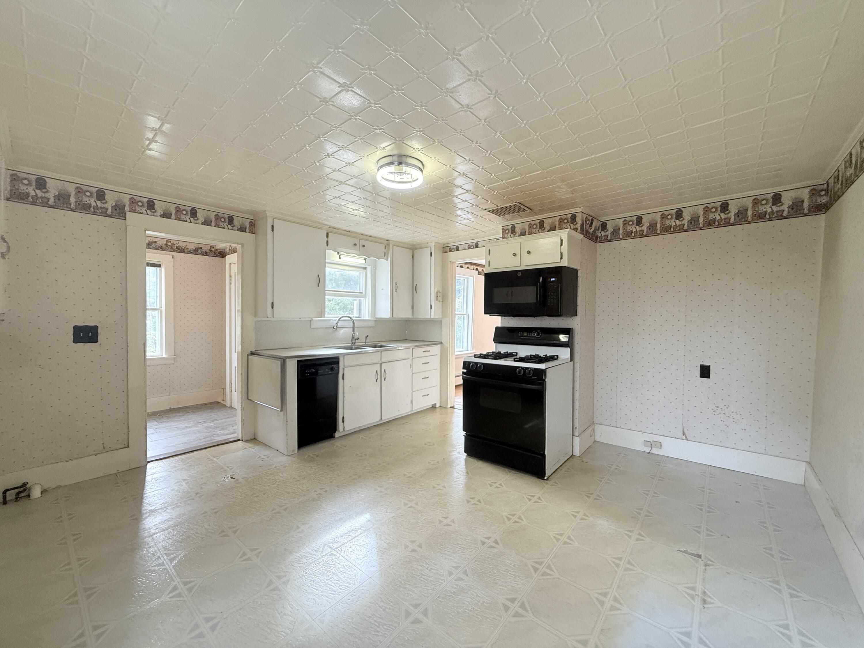 102 South Burnt Cove Road Stonington, ME 04681 - Photo 9 of 21 IMG_1272