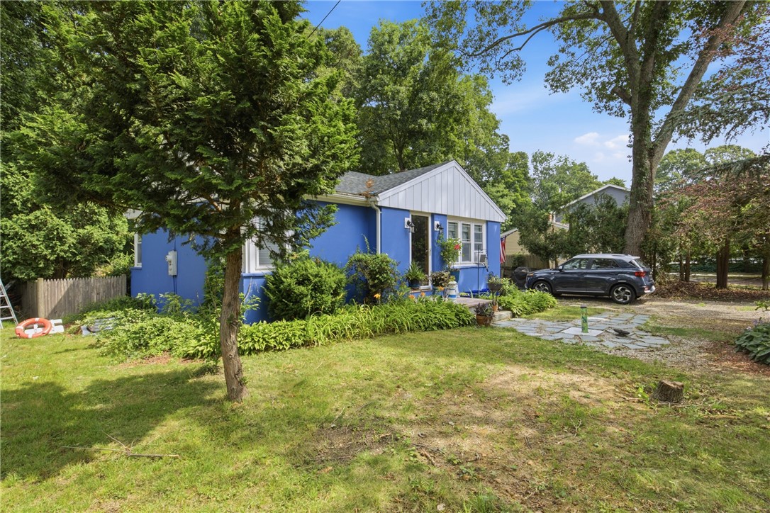 50 Plum Point Road North Kingstown, RI 02874 - Photo 2 of 29