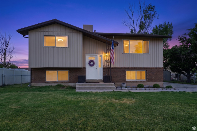 5079 South 2825th Street West Roy, UT 84067 - Photo 7 of 41