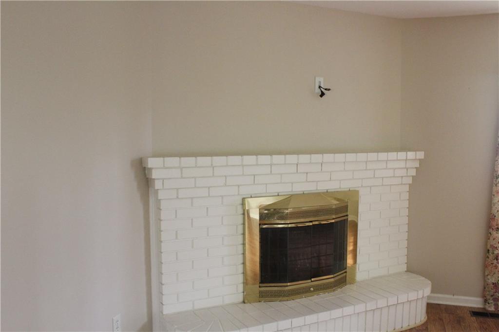 2129 Rome Drive, Unit B Indianapolis, IN 46228 - Photo 3 of 17 Gallery Image 3