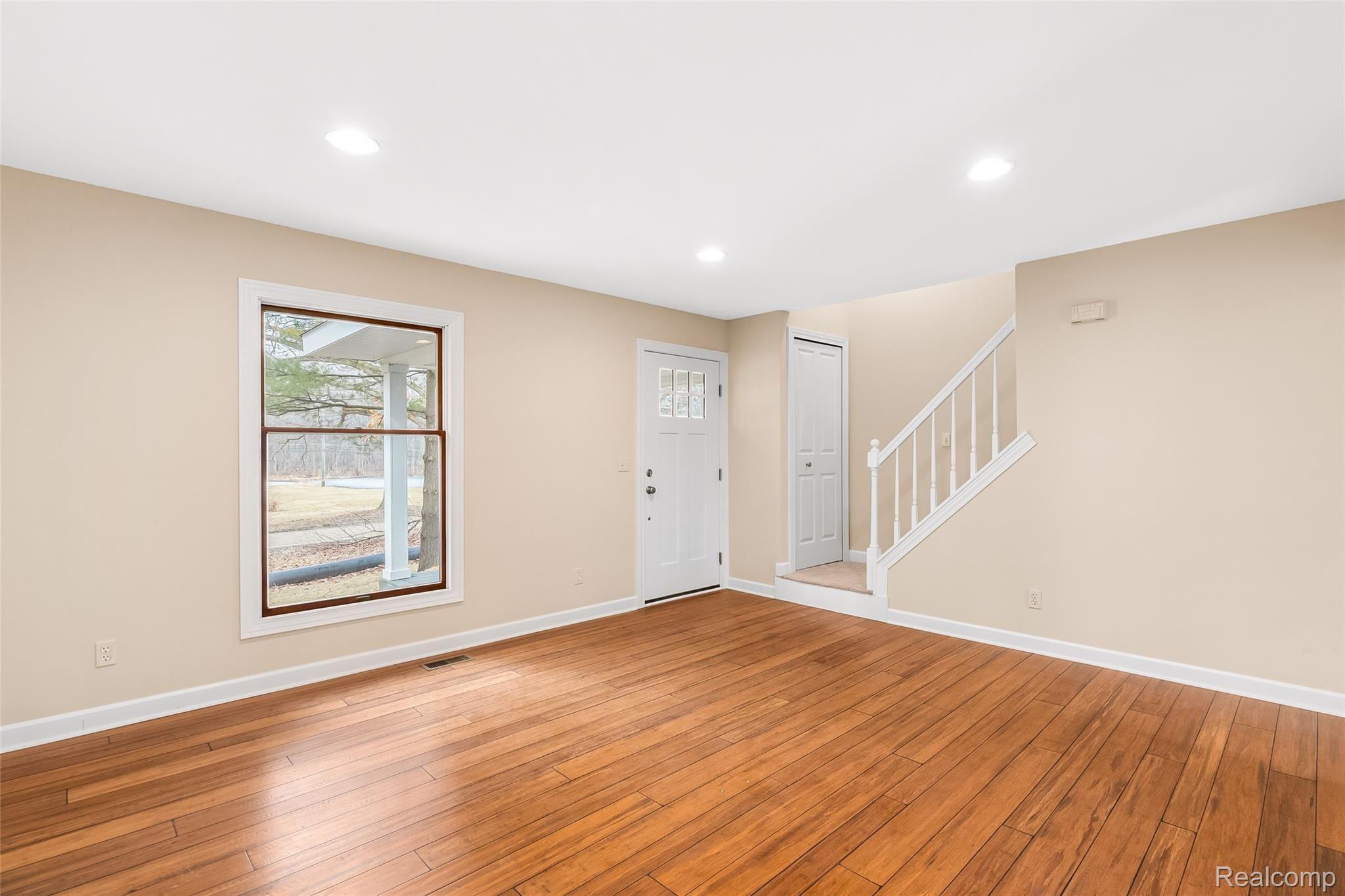 48380 West 9 Mile Road Novi, MI 48374 - Photo 6 of 32 48380 9 Mile Road