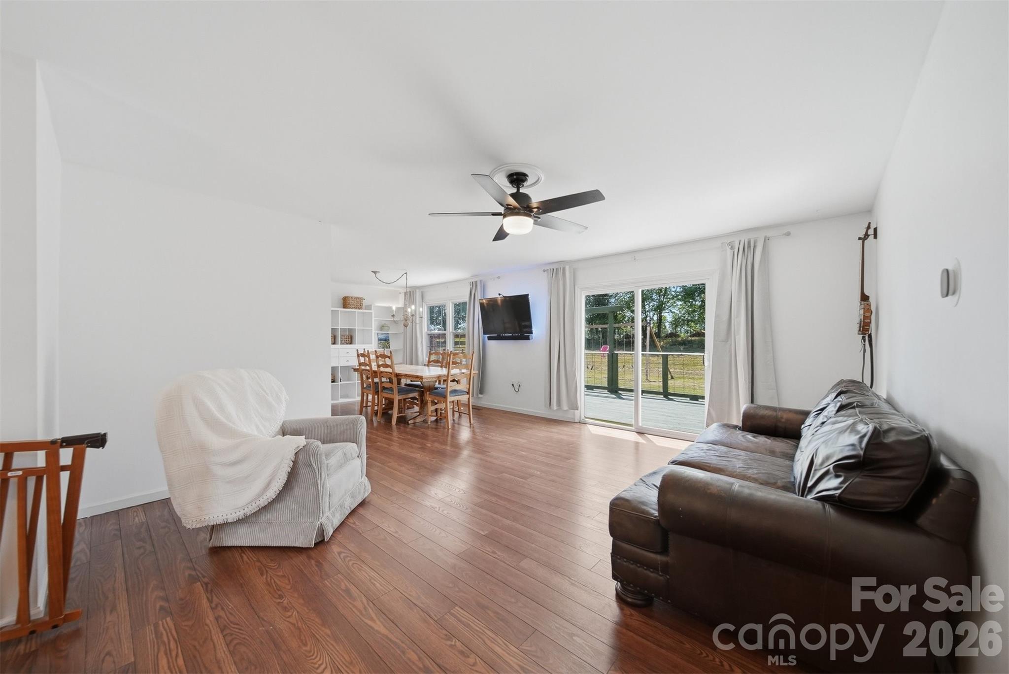 1730 Hamilton Street Hickory, NC 28602 - Photo 2 of 40