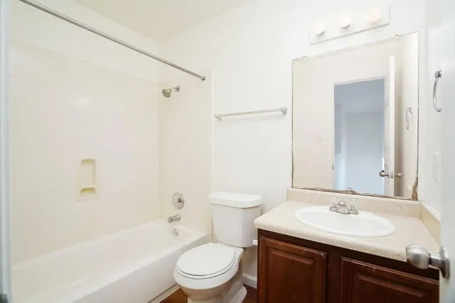 $2,300 | 140 Opal Lake Drive, Kyle, TX 78640